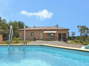 Charming villa in Montmeyan with garden and private pool